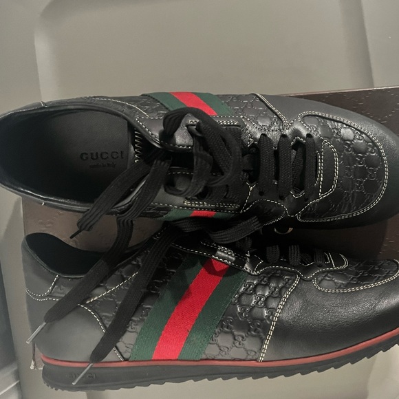 Gucci Lace up Sneaker - Picture 7 of 7